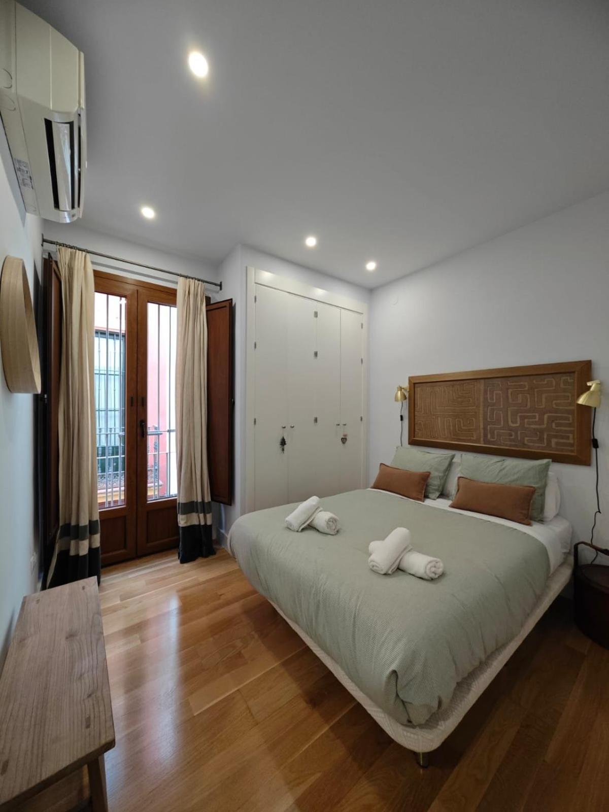 Luxury Apartment Seville Center ภายนอก รูปภาพ