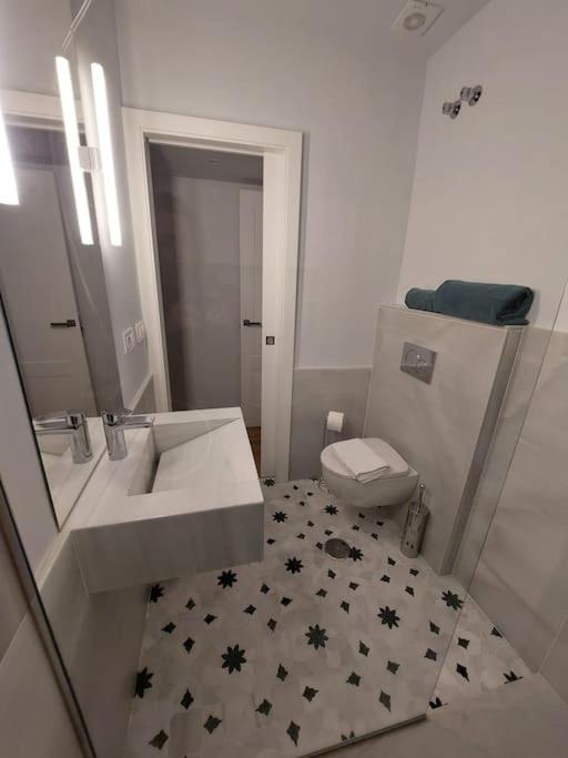 Luxury Apartment Seville Center ภายนอก รูปภาพ