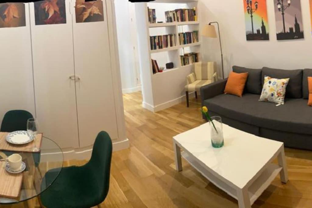 Luxury Apartment Seville Center ภายนอก รูปภาพ